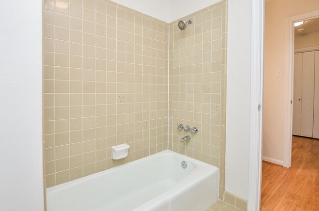 Building Photo - 7719 Lacy Hill Dr