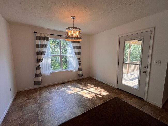 Building Photo - LARGE 4/3 with so much to offer! Waynesville School District