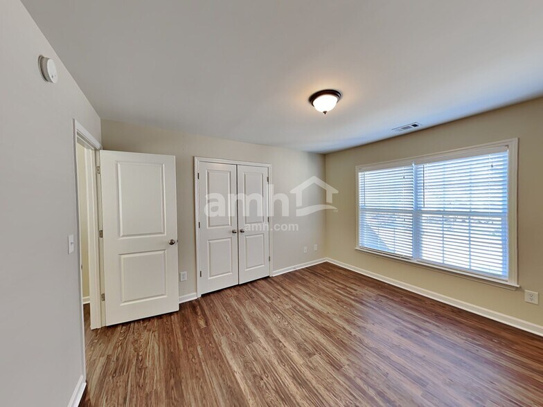 Building Photo - 1396 Revel Cove Dr SW