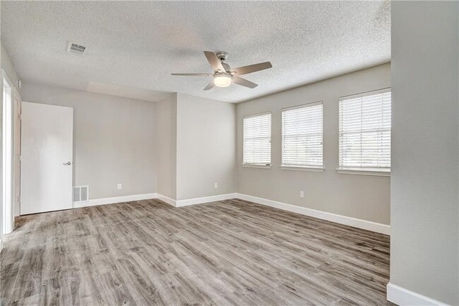 Building Photo - 6009 Avery Island Ave
