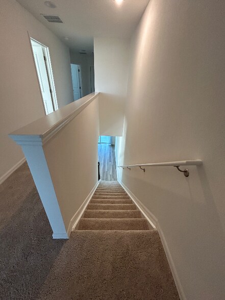 Building Photo - 10647 Ironwood Tree Wy