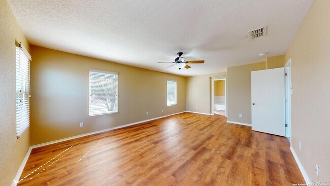 Building Photo - 117 Foxglove Pass