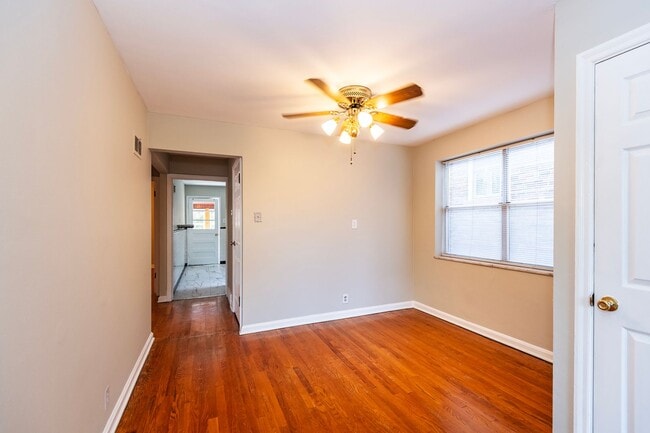 Building Photo - 6209 Loran Ave