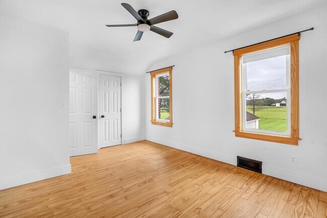 Building Photo - 502 S 250 W