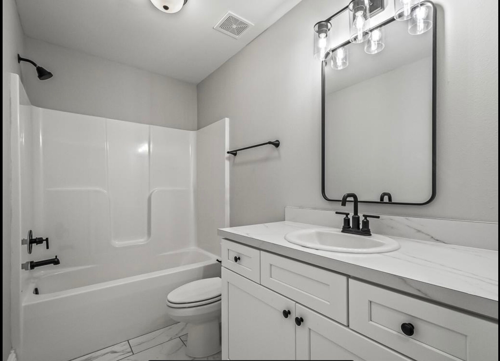 Building Photo - 10 Old Courthouse Way