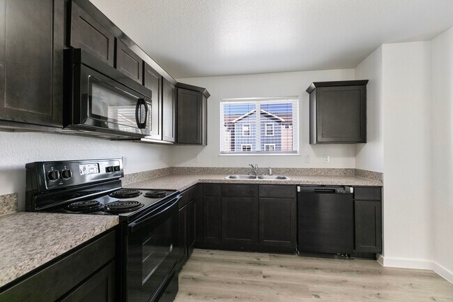 Building Photo - 21155 Gosling Rd