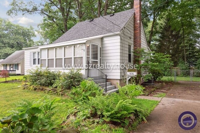Primary Photo - 5830 Balfour Rd