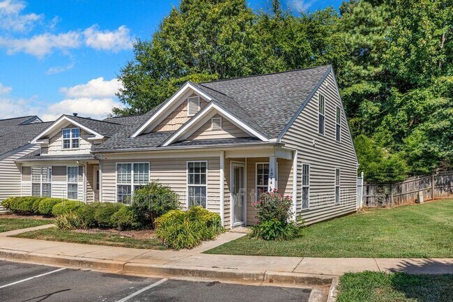 Building Photo - 1544 Tiana Way