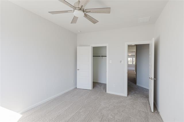 Building Photo - 14441 Balmoral Pl