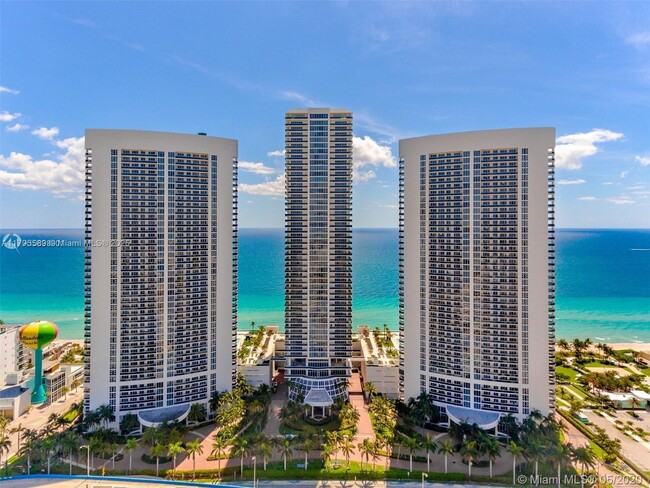 Building Photo - 1830 S Ocean Dr