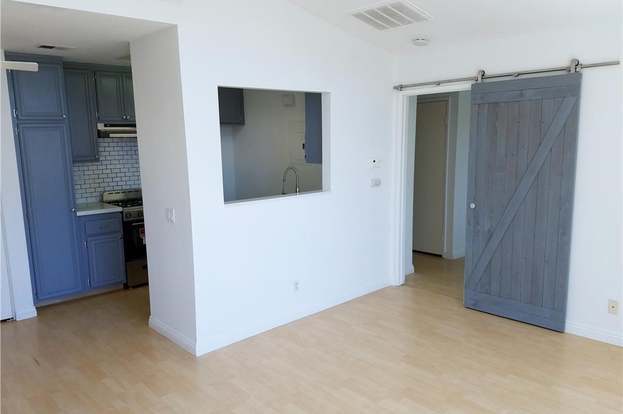 Building Photo - 18 Via Terrano