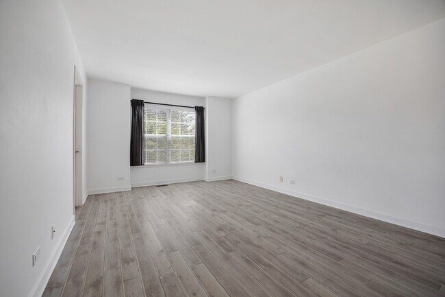 Building Photo - 54 Egg Harbour Ct