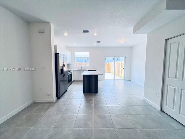 Building Photo - 17956 SW 358th St