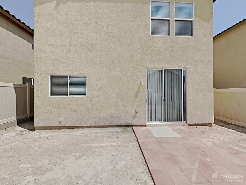 Building Photo - 4207 English Walnut Ct