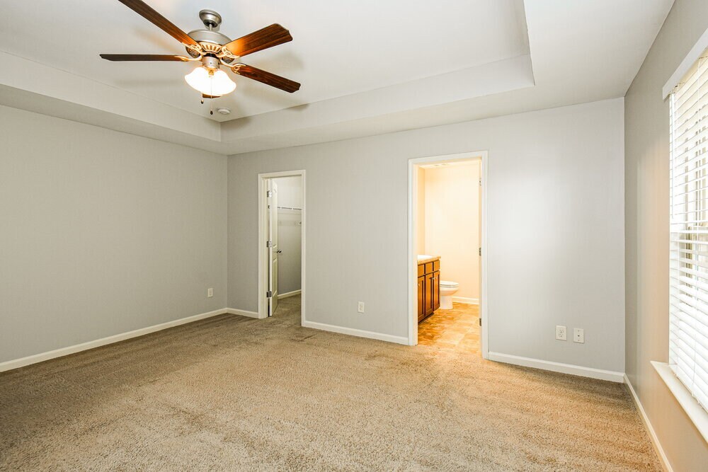 Building Photo - 338 Camellia Way