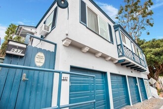 Building Photo - Centrally Located in the heart of Laguna Village