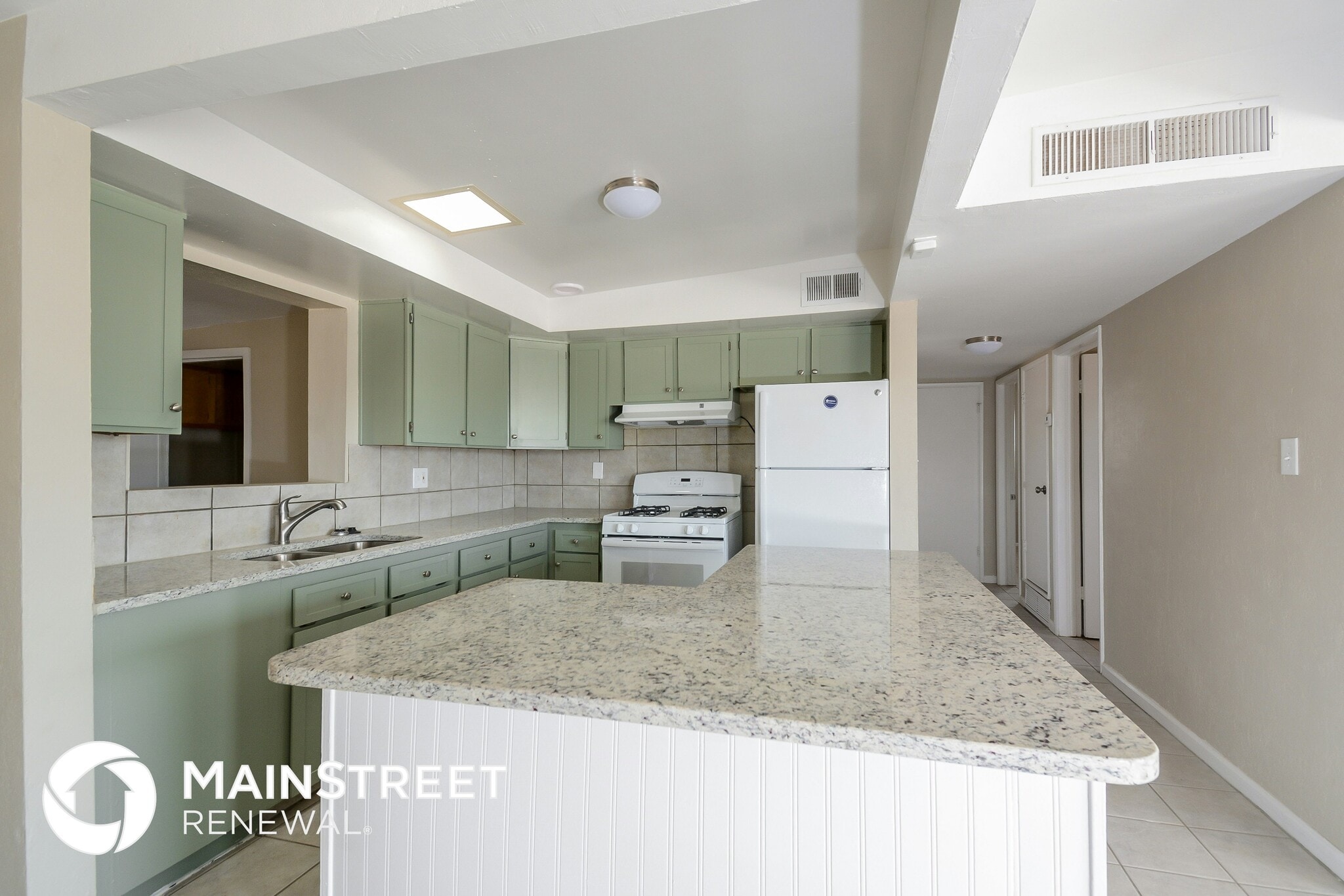 Building Photo - 1051 S Duke Dr