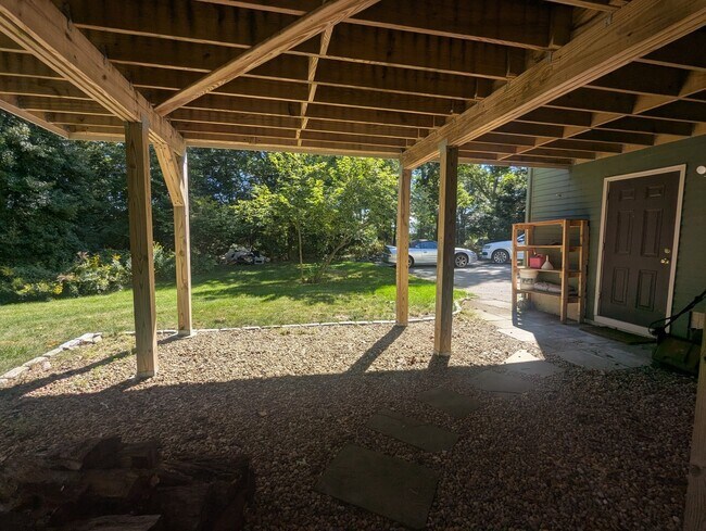 Building Photo - 25 Oakhurst Ave