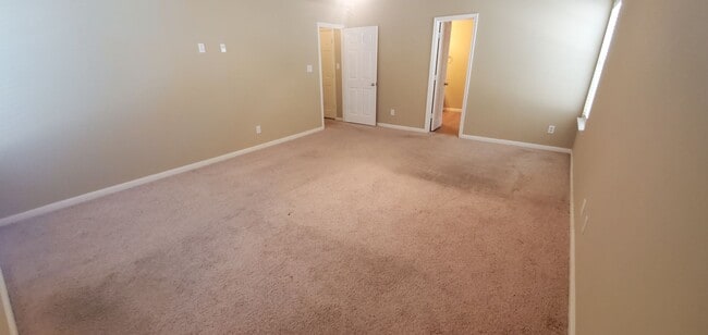 Building Photo - 249 Nomad Ln