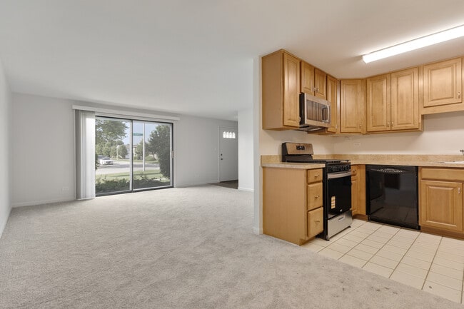 Building Photo - 117 Cotuit Ct