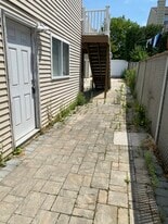 Building Photo - 123 Amity Pl
