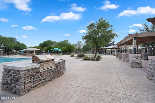 Building Photo - 4756 E Ironhorse Rd