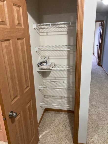 Building Photo - 2650 Millstone Dr