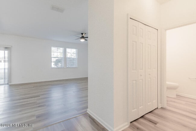 Building Photo - 12181 Hazelmoor Ct