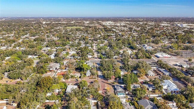 Building Photo - 424 72nd St N