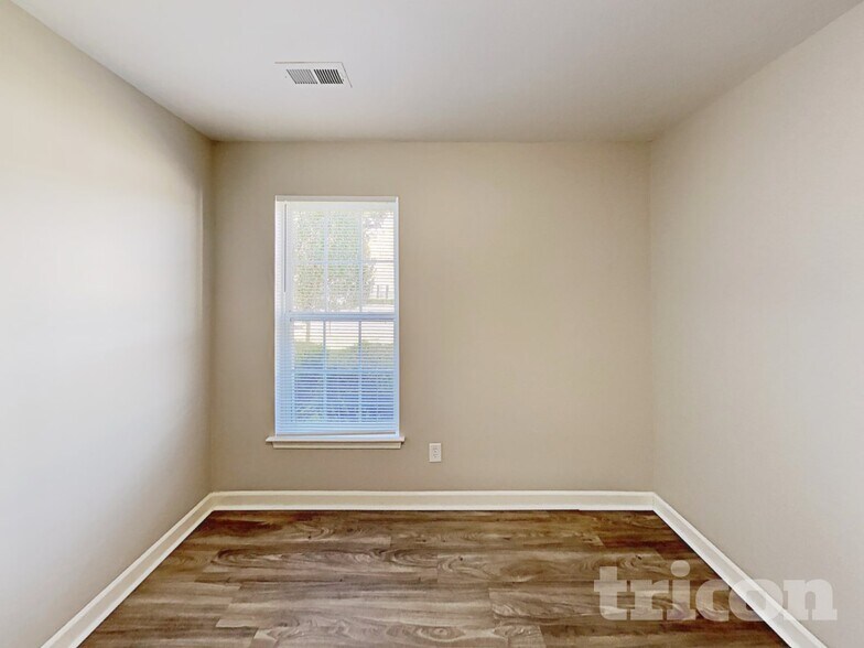 Building Photo - 956 Ashland Ave