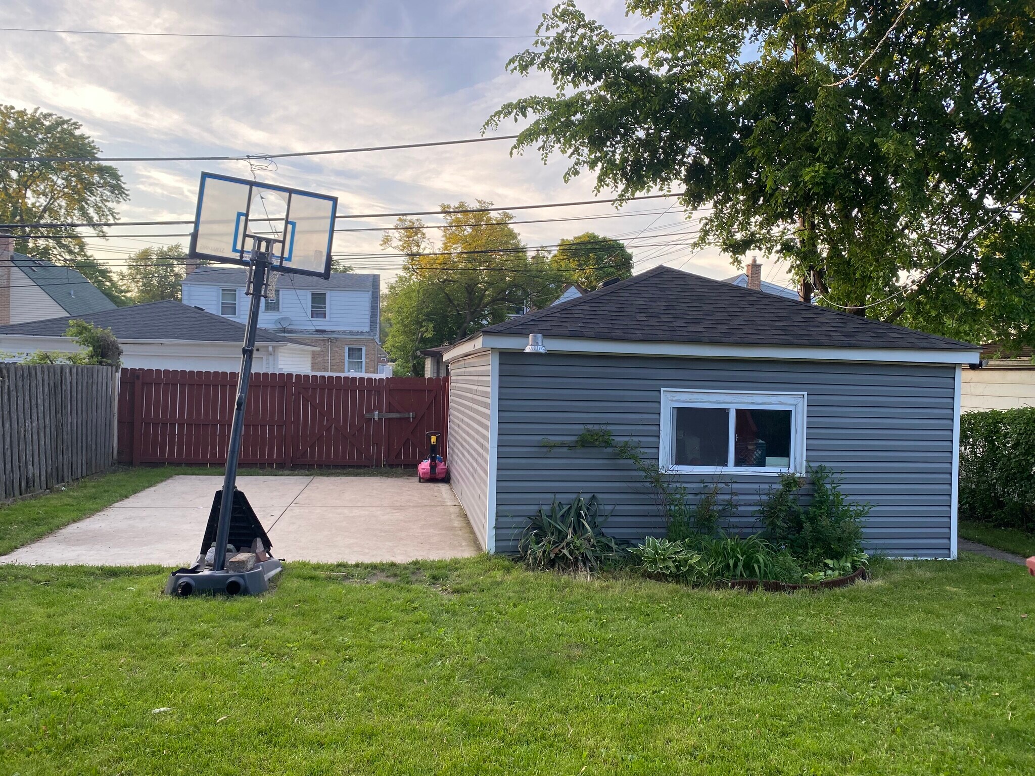 Building Photo - 16 163rd Pl