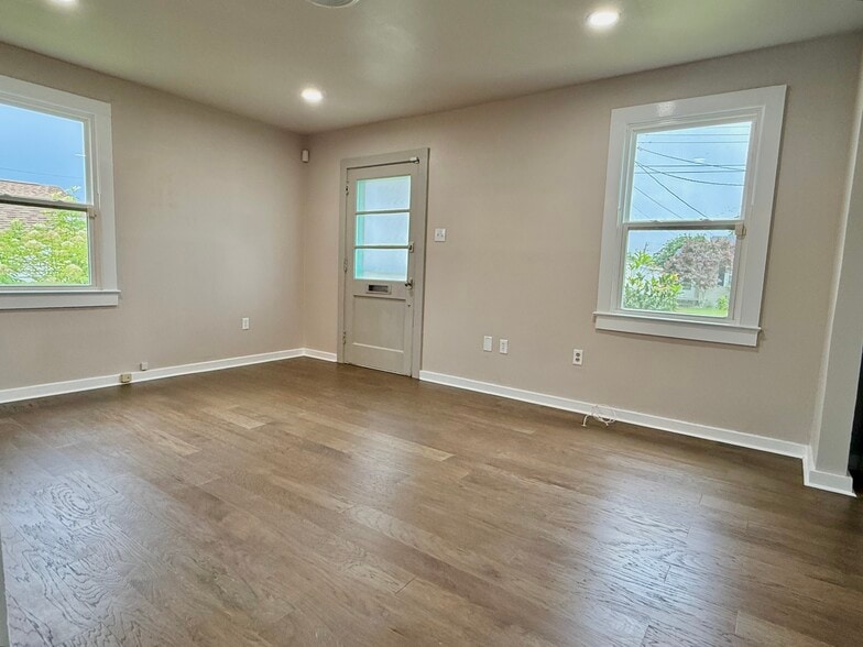 Living room with tons of natural light - 820 Thirba St