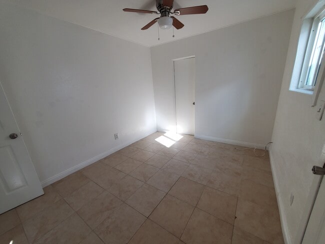 Building Photo - 2309 Grand Ave