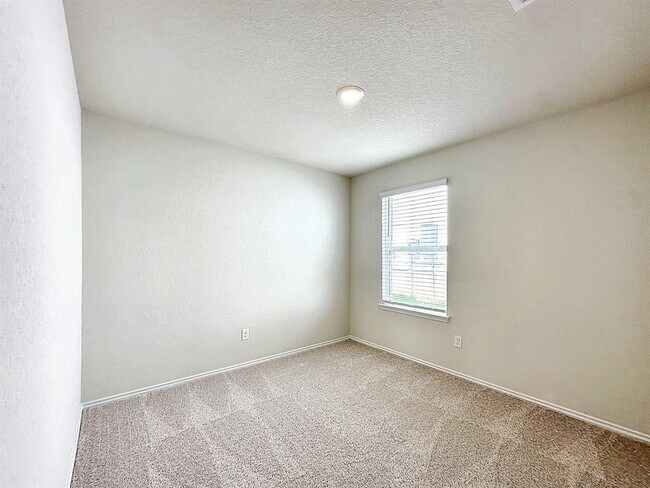 Building Photo - 549 Autumn Blaze