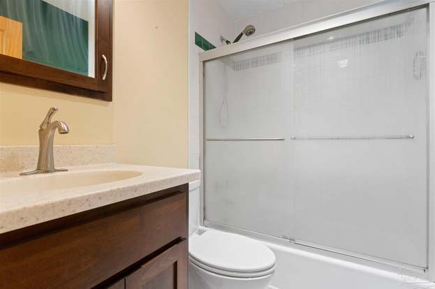 Building Photo - 732 Woodmere Dr