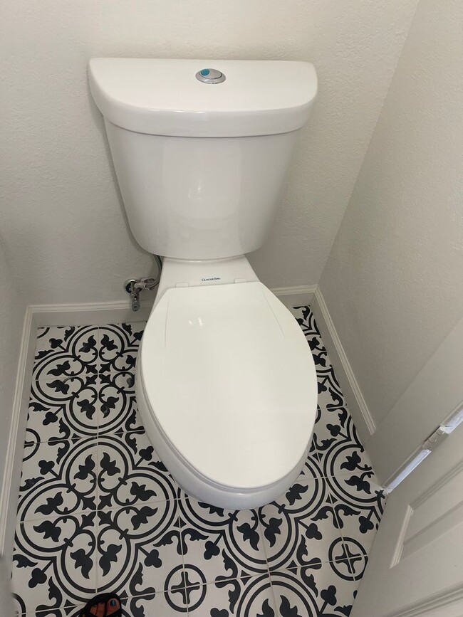 Building Photo - 119 Decatur St