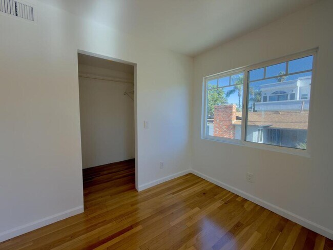 Building Photo - 731 Beryl St