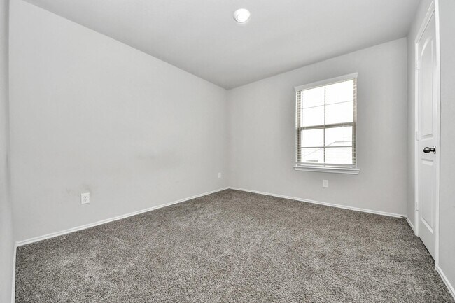 Building Photo - 21003 Seneca Willow Wy
