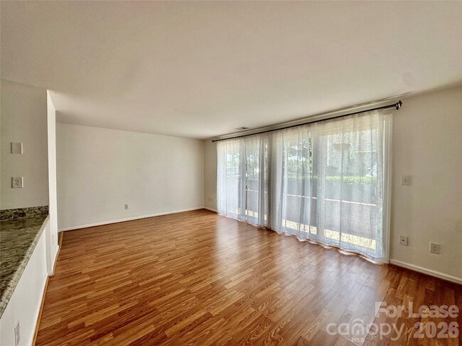 Building Photo - 1645 Arlyn Cir