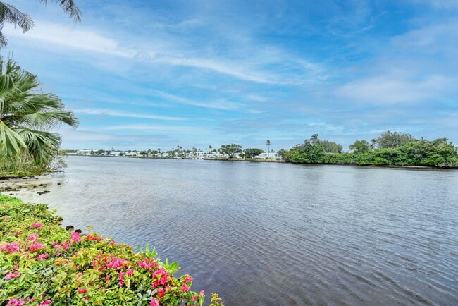 Building Photo - 3421 Tuscany Way