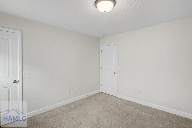 Building Photo - 157 Hamlet Ct