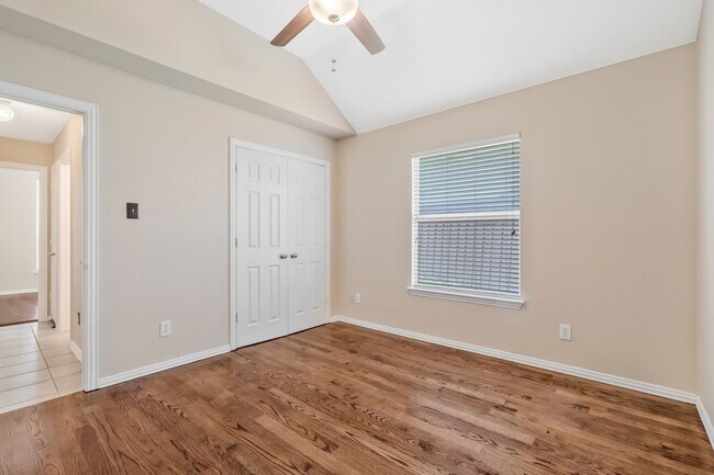 Building Photo - 6412 Autumn Trail