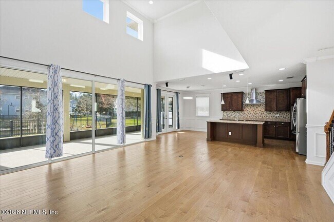 Building Photo - 102 Ann Scott Dr