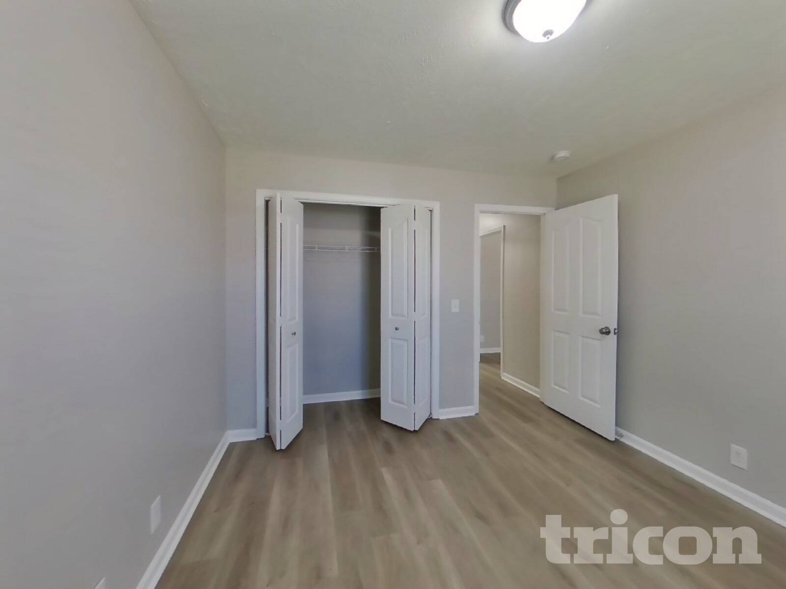 Building Photo - 996 Tom Hailey Blvd