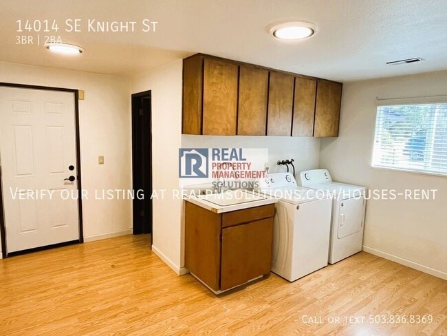 Building Photo - 14014 SE Knight St