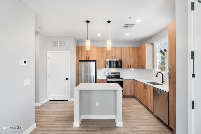 Building Photo - 17365 Rd