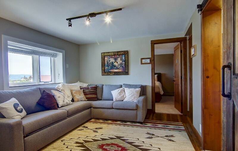 Building Photo - 31095 US-40