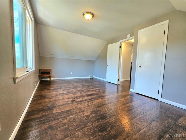 Building Photo - 191 Orchard Pl