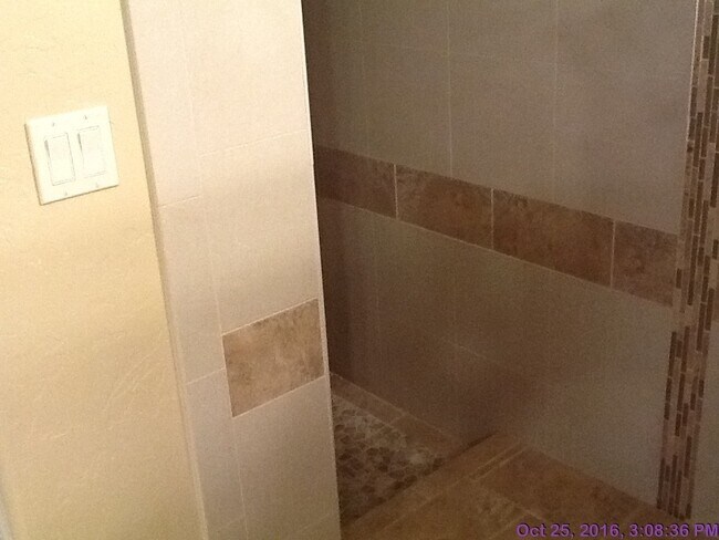 Building Photo - Beautiful home located it Madelyn estates in Meridian