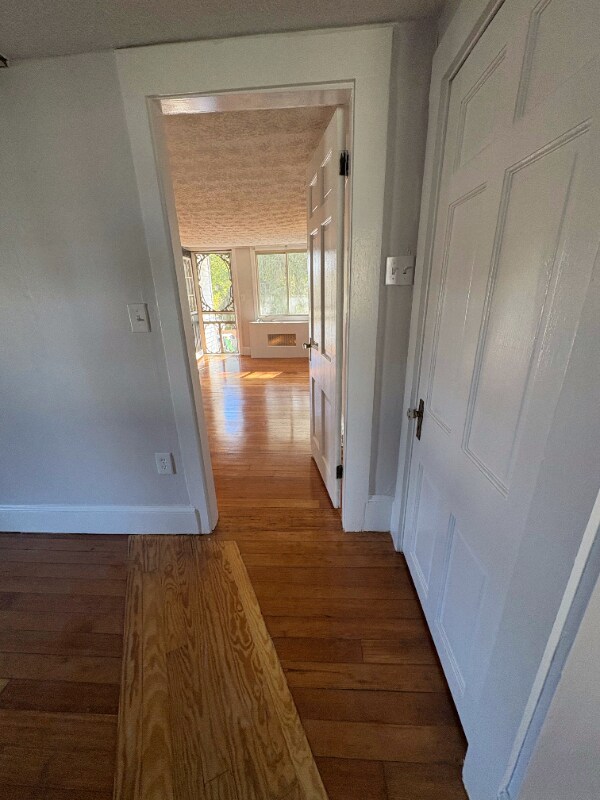 Building Photo - 891 Mammoth Rd